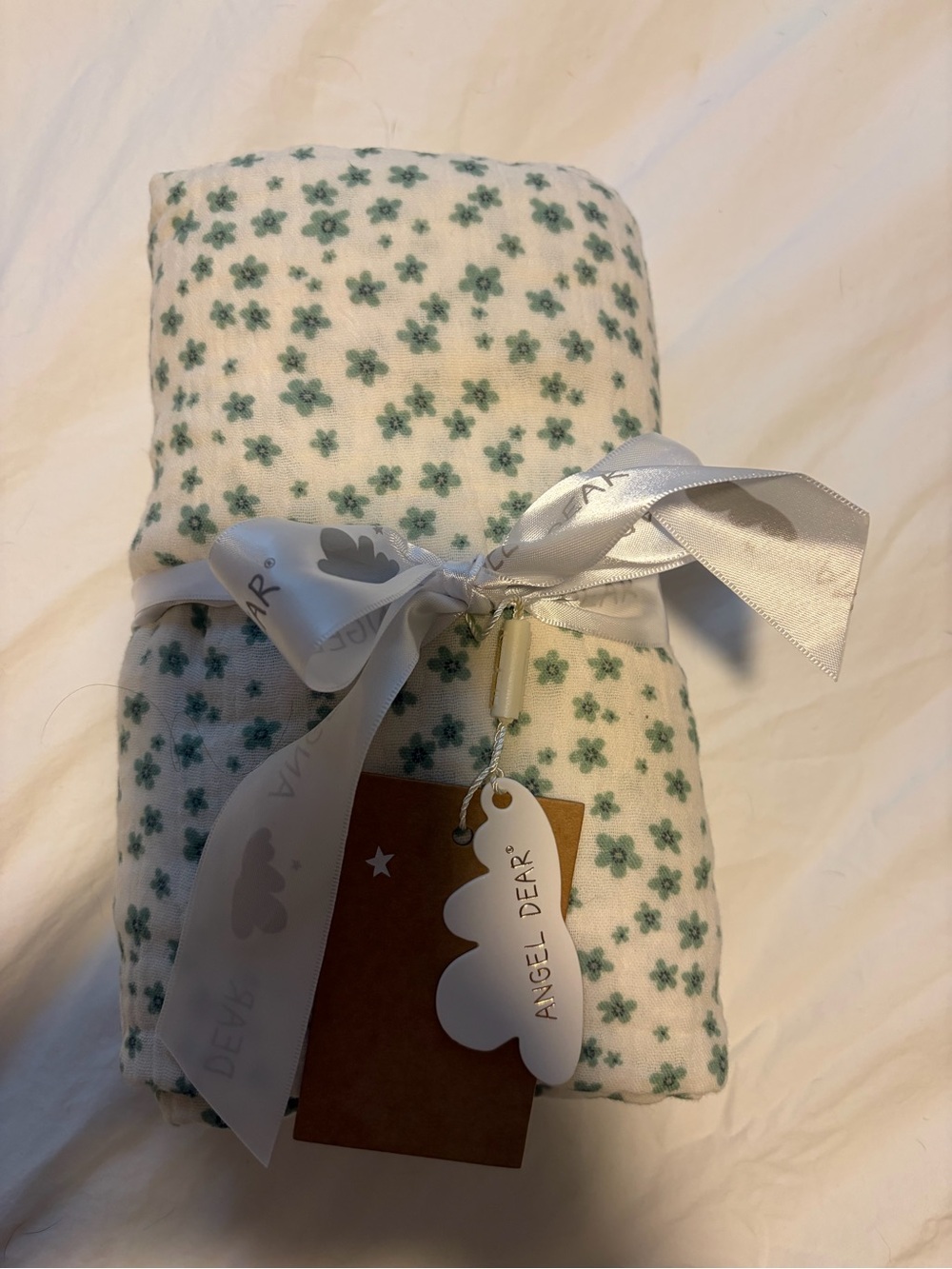 NWT Angel Dear Swaddle Blanket